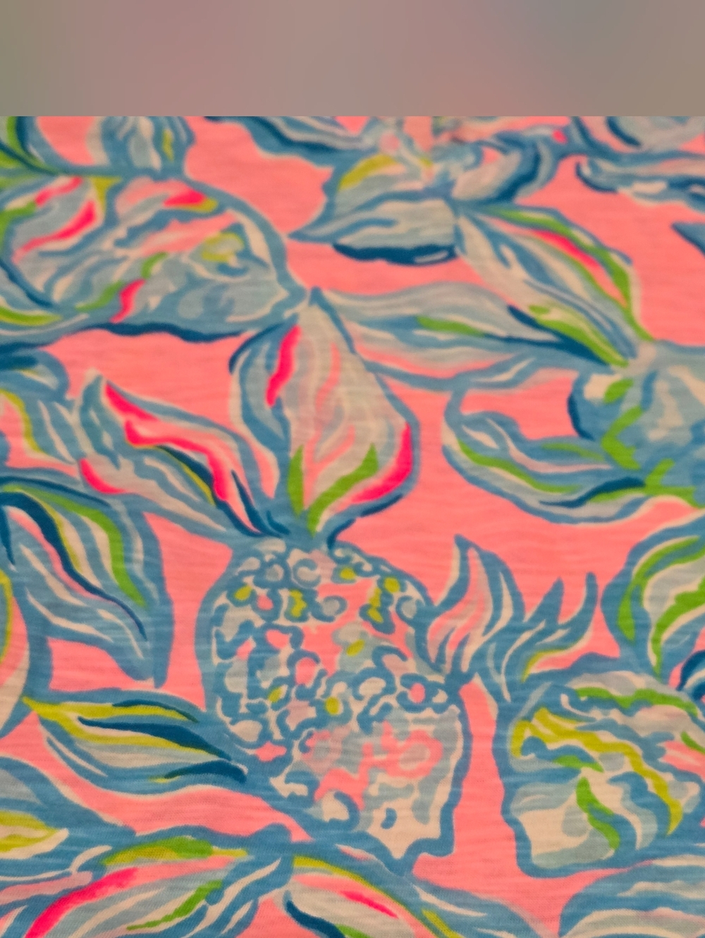 Likly Pulitzer Etta NWT V-neck Pelican Pink Off the Scales Top - Picture 5 of 7